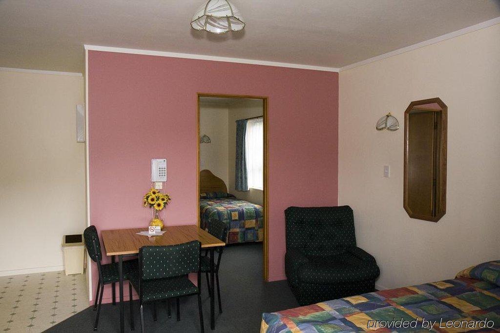 Cherry Court Motor Lodge Уангарей Стая снимка