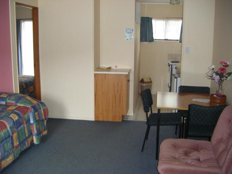 Cherry Court Motor Lodge Уангарей Екстериор снимка